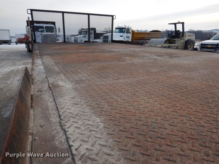 image for item DL5893 1989 Freightliner FLD120  crane truck