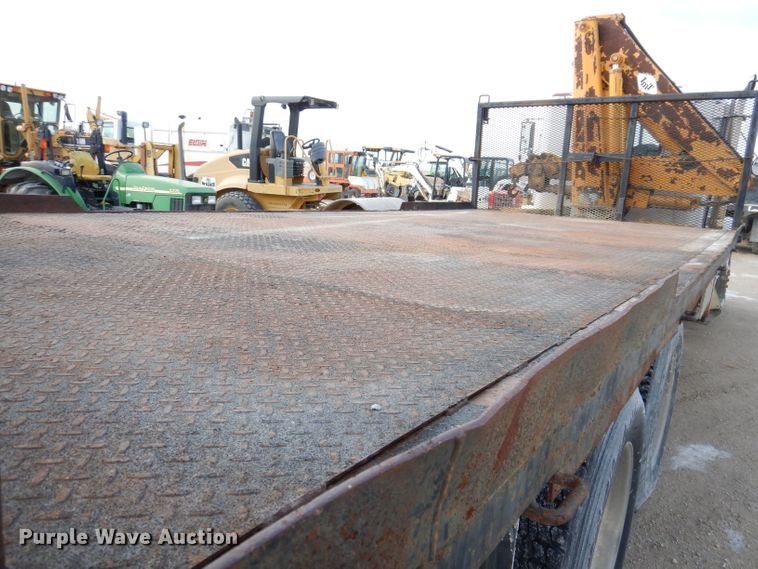 image for item DL5893 1989 Freightliner FLD120  crane truck