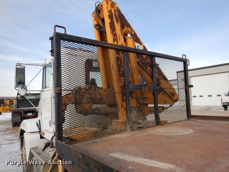 image for item DL5893 1989 Freightliner FLD120  crane truck