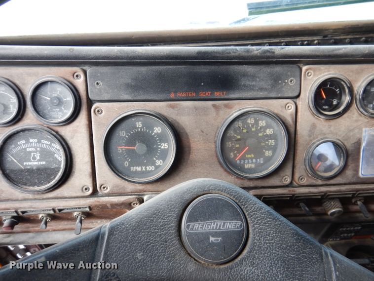 image for item DL5893 1989 Freightliner FLD120  crane truck