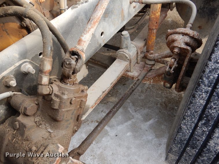 image for item DL5893 1989 Freightliner FLD120  crane truck