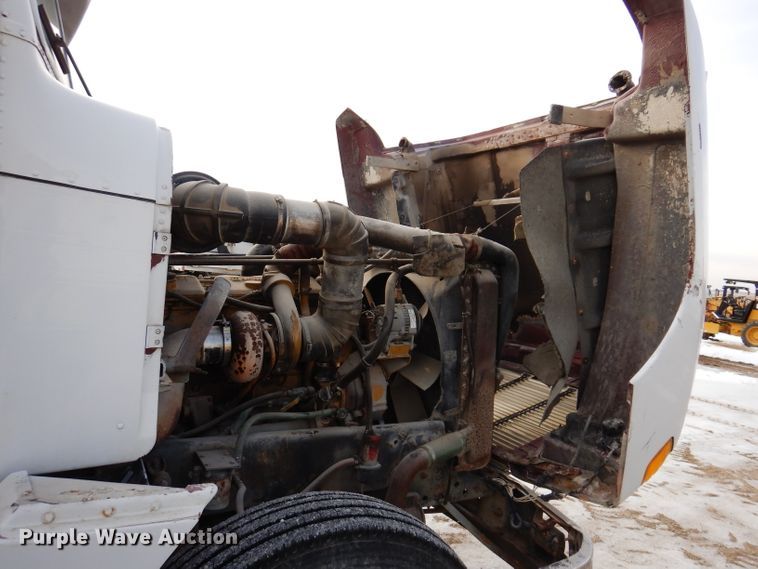 image for item DL5893 1989 Freightliner FLD120  crane truck