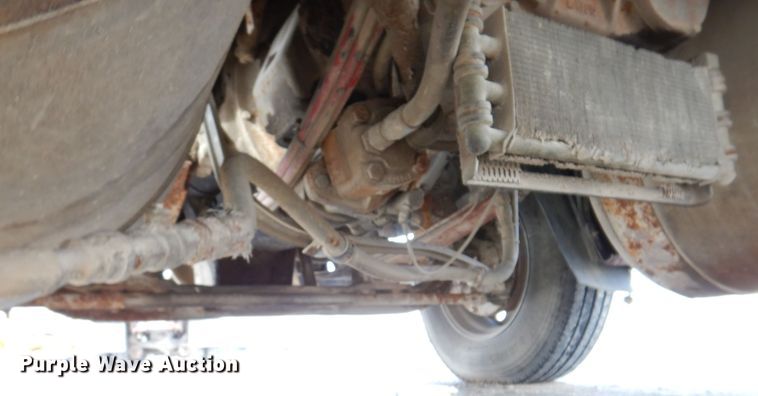 image for item DL5893 1989 Freightliner FLD120  crane truck