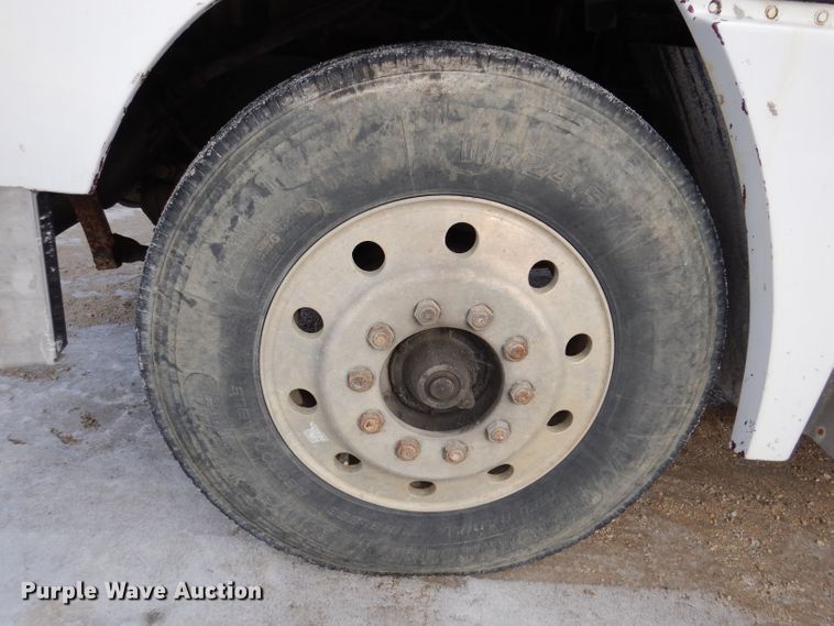 image for item DL5893 1989 Freightliner FLD120  crane truck