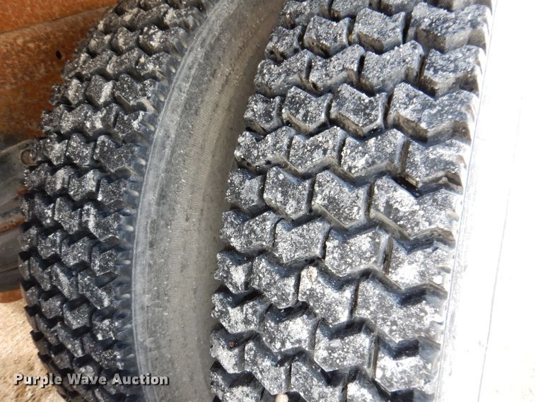 image for item DL5893 1989 Freightliner FLD120  crane truck