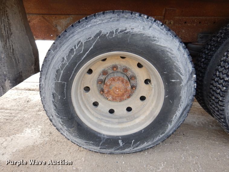 image for item DL5893 1989 Freightliner FLD120  crane truck