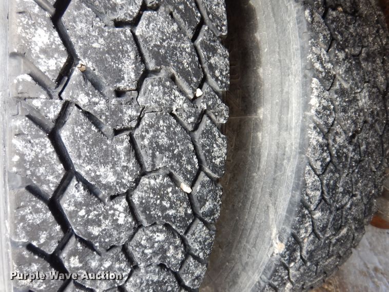 image for item DL5893 1989 Freightliner FLD120  crane truck