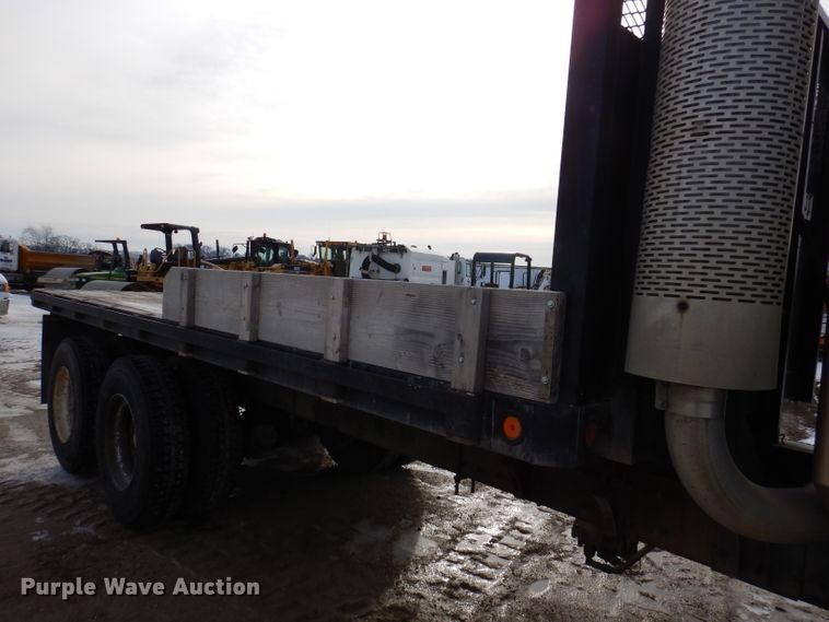 image for item DL5894 1991 Mack CH613  flatbed truck