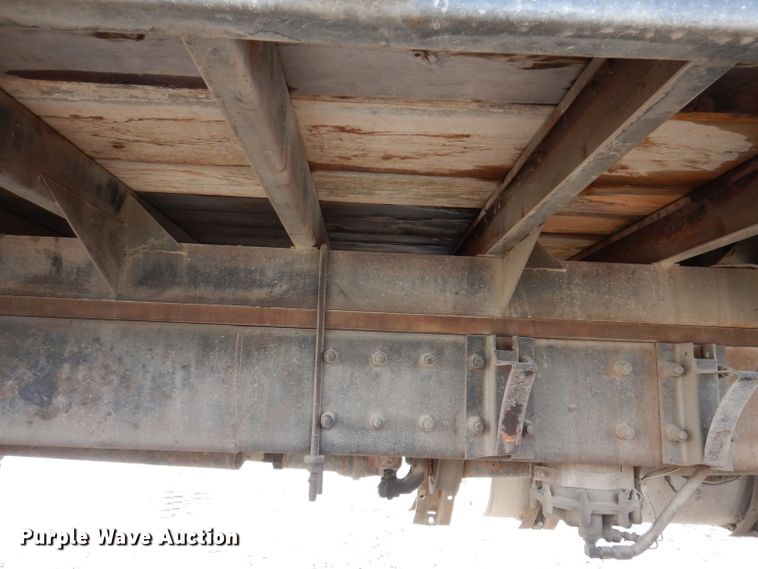 image for item DL5894 1991 Mack CH613  flatbed truck