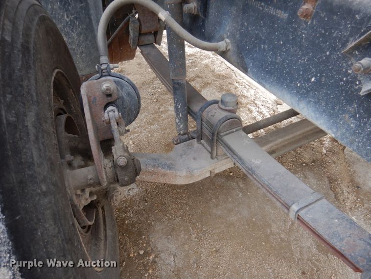 image for item DL5894 1991 Mack CH613  flatbed truck