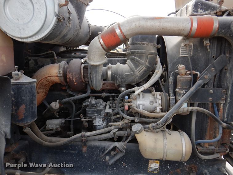 image for item DL5894 1991 Mack CH613  flatbed truck