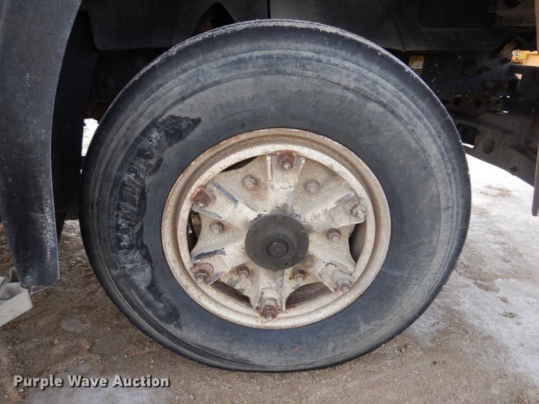 image for item DL5894 1991 Mack CH613  flatbed truck