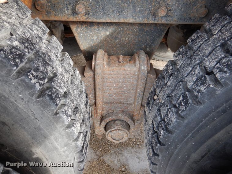 image for item DL5894 1991 Mack CH613  flatbed truck