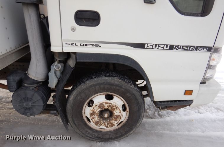 image for item DL5895 2006 Isuzu NPRHD  box truck