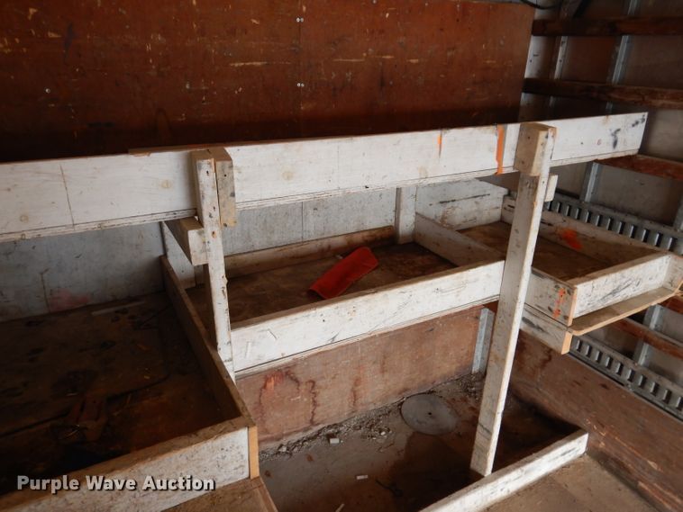 image for item DL5895 2006 Isuzu NPRHD  box truck