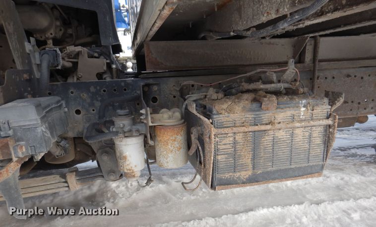 image for item DL5895 2006 Isuzu NPRHD  box truck