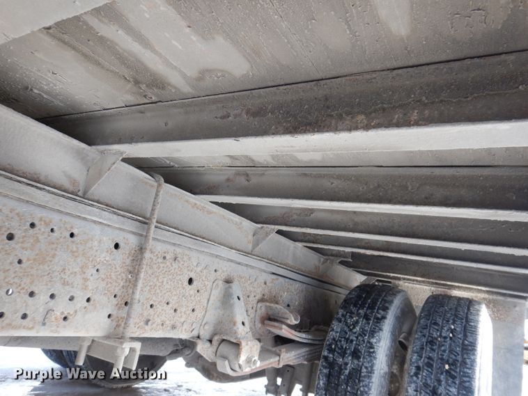 image for item DL5895 2006 Isuzu NPRHD  box truck