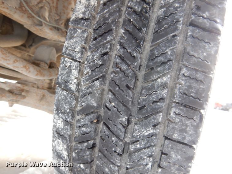 image for item DL5895 2006 Isuzu NPRHD  box truck