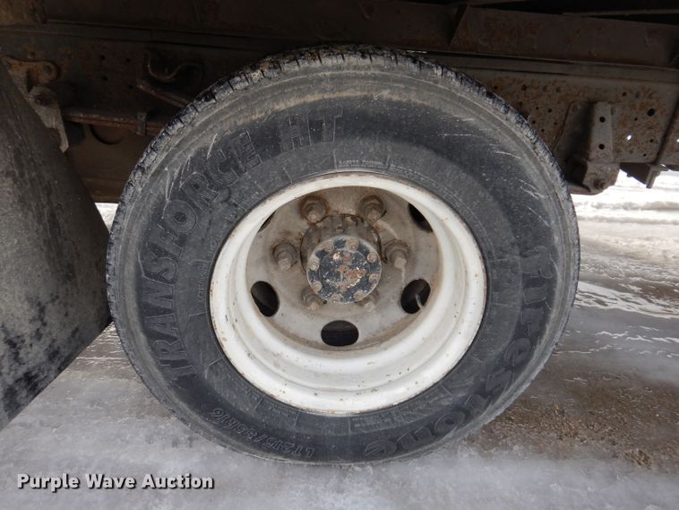 image for item DL5895 2006 Isuzu NPRHD  box truck