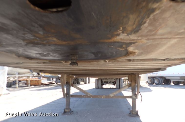 image for item DN2438 2003 Strick  dry van trailer