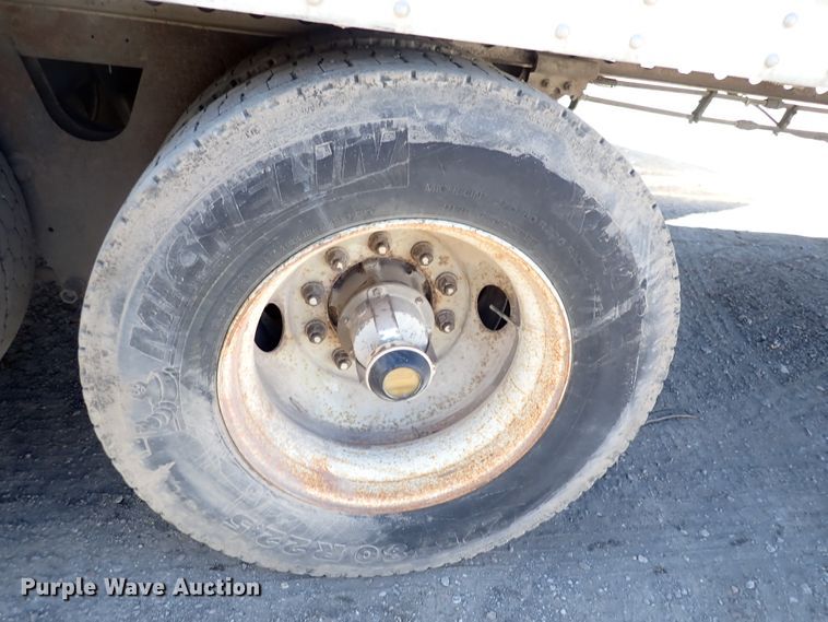 image for item DN2438 2003 Strick  dry van trailer