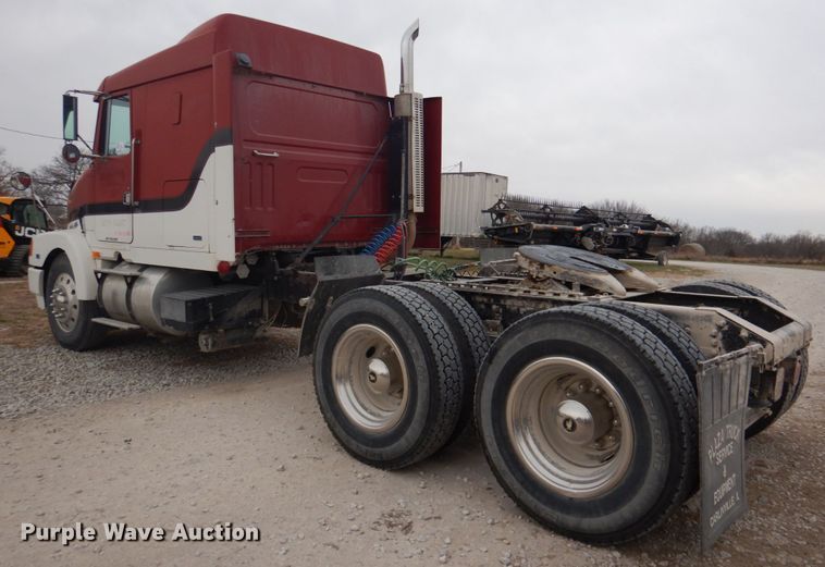 image for item DN2549 1990 WhiteGMC Aero WIA  semi truck