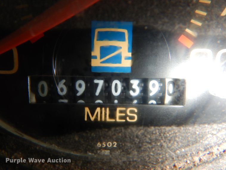 image for item DN2549 1990 WhiteGMC Aero WIA  semi truck