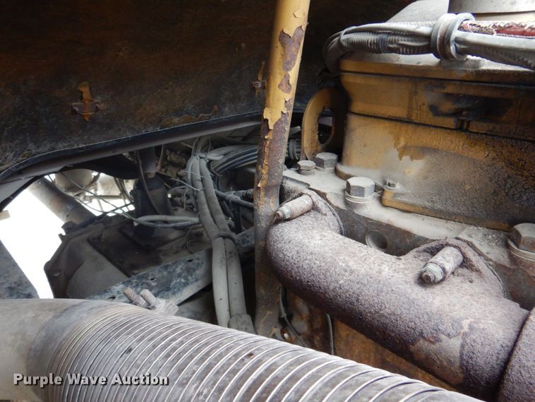 image for item DN2549 1990 WhiteGMC Aero WIA  semi truck