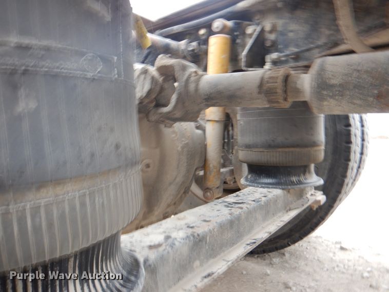 image for item DN2549 1990 WhiteGMC Aero WIA  semi truck