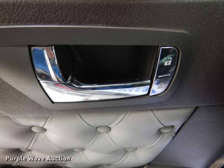 image for item DN2635 2013 Kenworth T800  semi truck