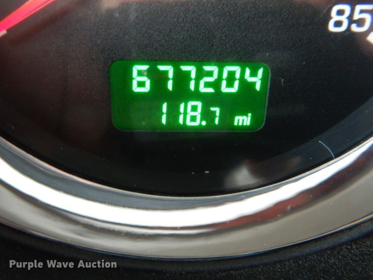 image for item DN2635 2013 Kenworth T800  semi truck