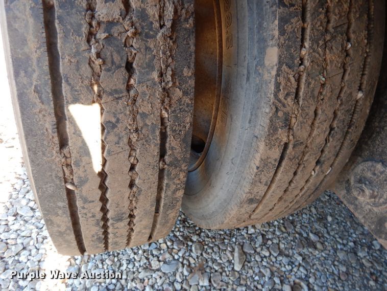 image for item DN2638 2006 Doonan 482DC14  drop deck trailer