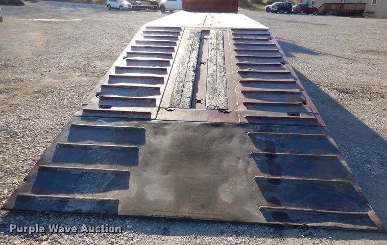 image for item DN2639 2007 Trail King TK70HST  drop deck equipment trailer