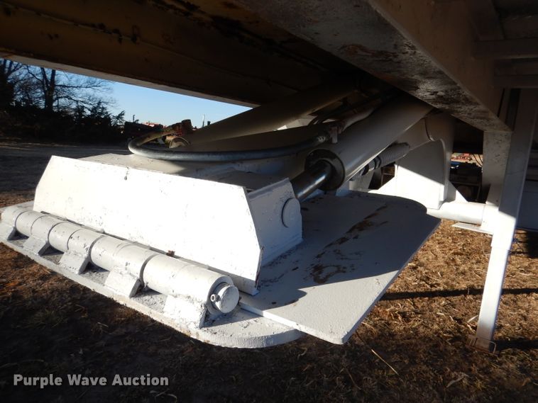 image for item DN5436 1979 Landoll  drop deck equipment trailer