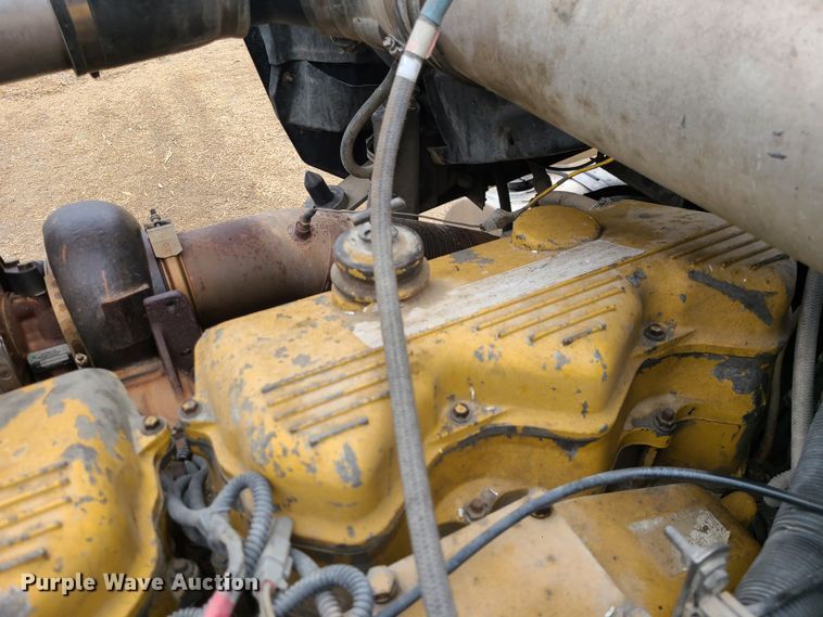 image for item GB9107 1993 Kenworth W900  semi truck