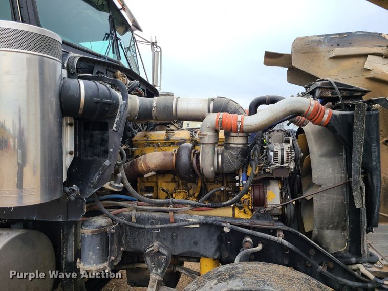 image for item GB9107 1993 Kenworth W900  semi truck