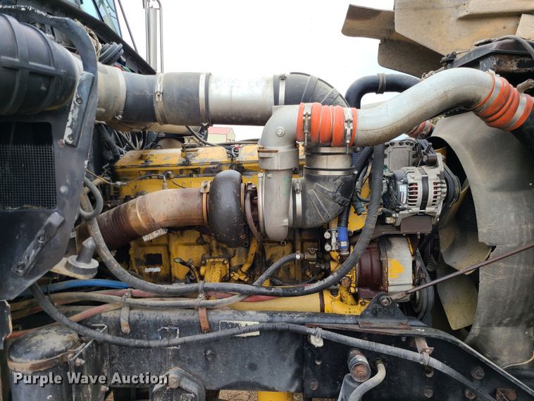 image for item GB9107 1993 Kenworth W900  semi truck