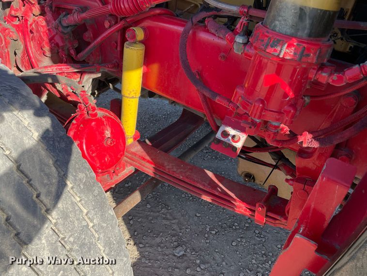 image for item IF9269 2011 Peterbilt 388  semi truck