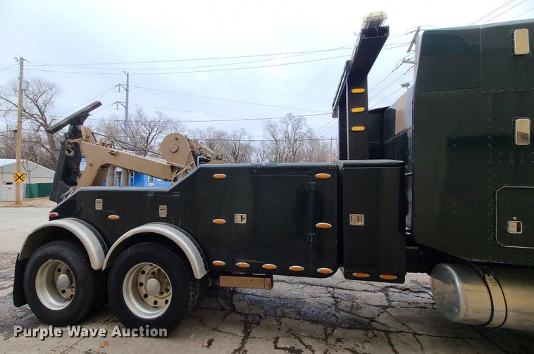 image for item IF9278 1974 Peterbilt 359ST  tow truck