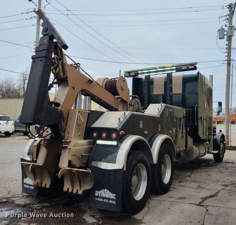 image for item IF9278 1974 Peterbilt 359ST  tow truck