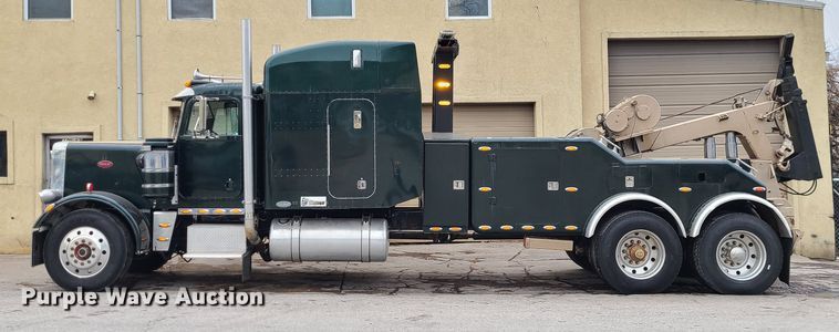 image for item IF9278 1974 Peterbilt 359ST  tow truck