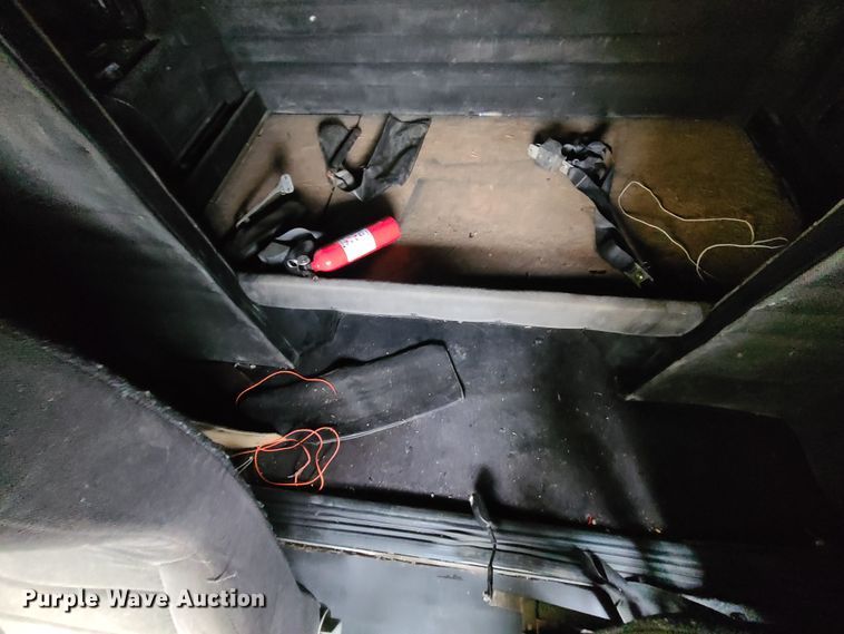 image for item IF9278 1974 Peterbilt 359ST  tow truck