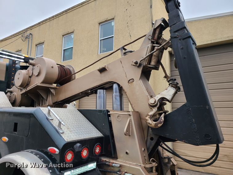 image for item IF9278 1974 Peterbilt 359ST  tow truck