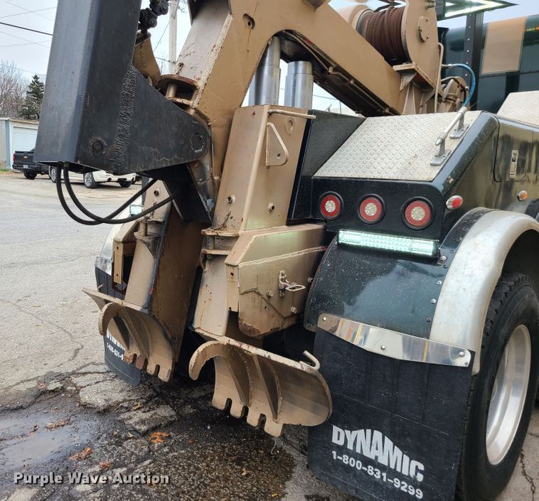 image for item IF9278 1974 Peterbilt 359ST  tow truck