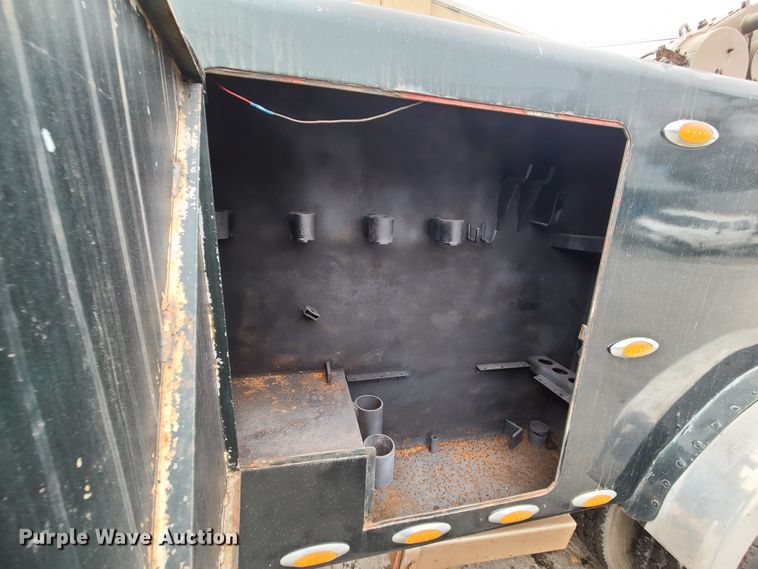 image for item IF9278 1974 Peterbilt 359ST  tow truck