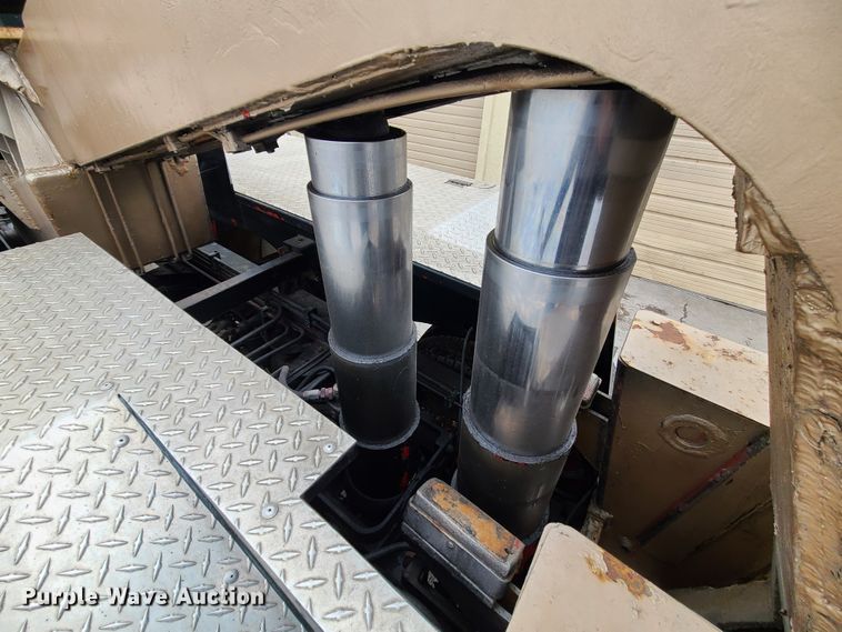 image for item IF9278 1974 Peterbilt 359ST  tow truck