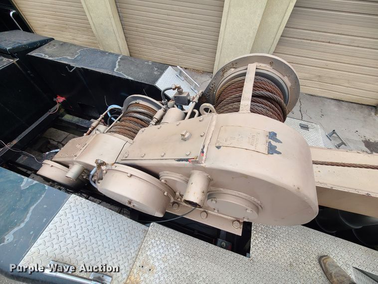 image for item IF9278 1974 Peterbilt 359ST  tow truck