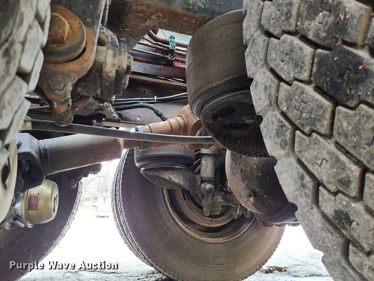 image for item IF9278 1974 Peterbilt 359ST  tow truck