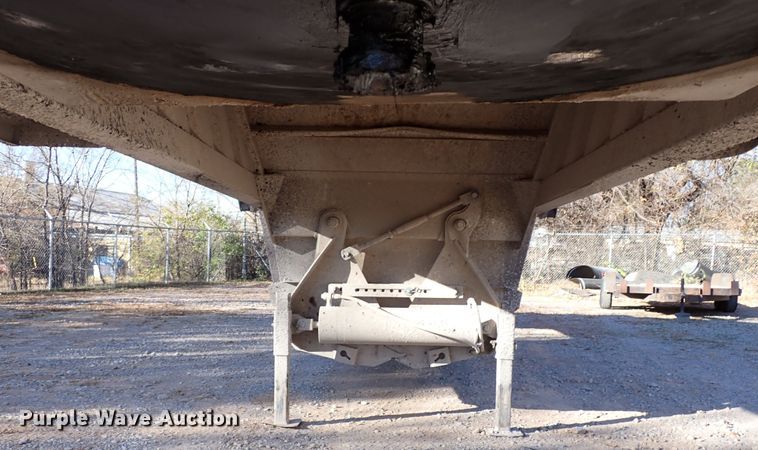 image for item IS9256 2013 CTS BDT-40  bottom dump trailer