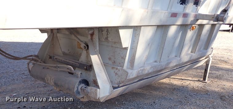 image for item IS9256 2013 CTS BDT-40  bottom dump trailer